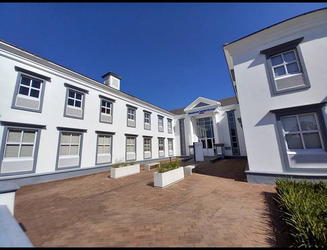 561M² OFFICE TO LET IN BRYANSTON
